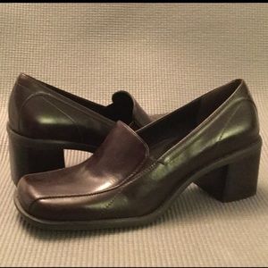 Enzo Angiolini Brown Leather Shoes. Size 6